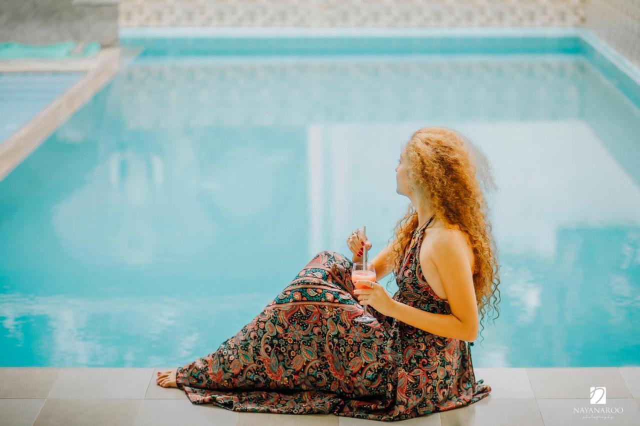 Lavenro Hotel & Resort Денияя Екстериор снимка